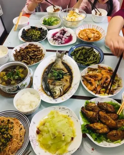 猫猫爱上菜做的晚餐2018年11月25日