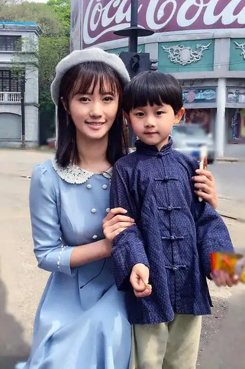 演员黄志忠首当导演主演沙溢黄轩前女友和校花韩与诺