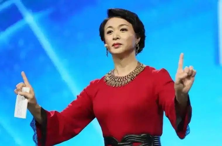 回顾金星:和妻子结婚10年,离婚时是女儿身,再婚后被丈夫宠成宝