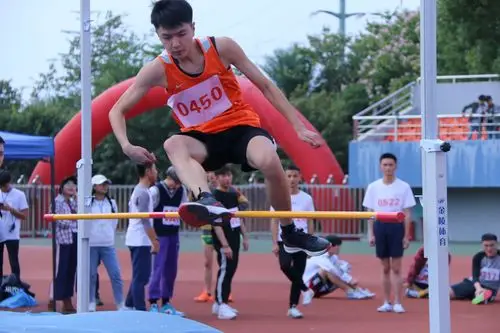 【直击校运会】第四十九届校运会运动员精彩瞬间