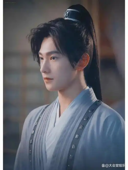 肖战是如今内娱的顶流明星,多次被媒体评为最美面孔,他的古装剧相对较