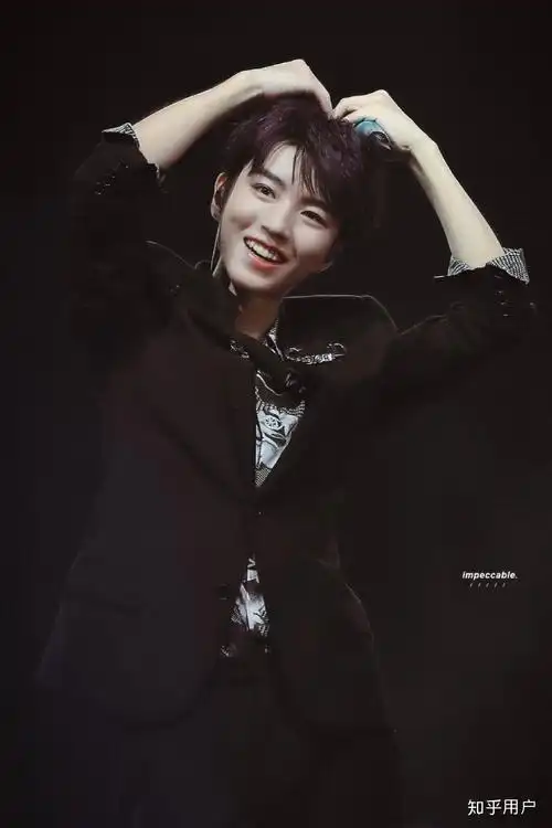 王俊凯有哪些神图? - 知乎