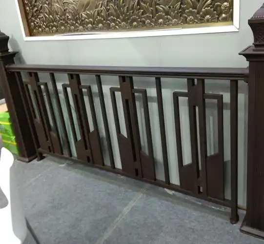 蓝舰铝艺阳台护栏 厂家铝合金飘窗栏杆户外铝艺护栏 手栅栏别墅露台