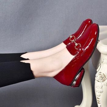 姿伟祺女士船鞋中跟真皮漆皮单鞋女2023低跟平底浅口真皮鞋软时尚舒适