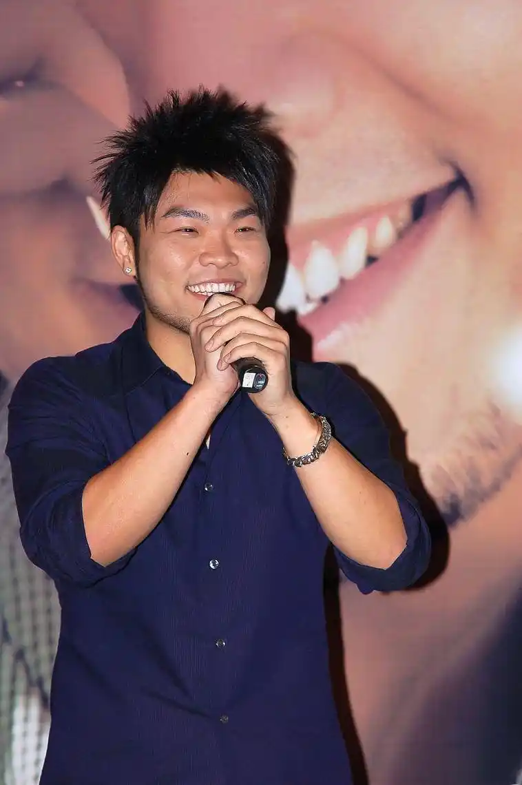 李玖哲:我的夏天回来了 李玖哲自曝被雪藏7年,参加中国好声音并获得