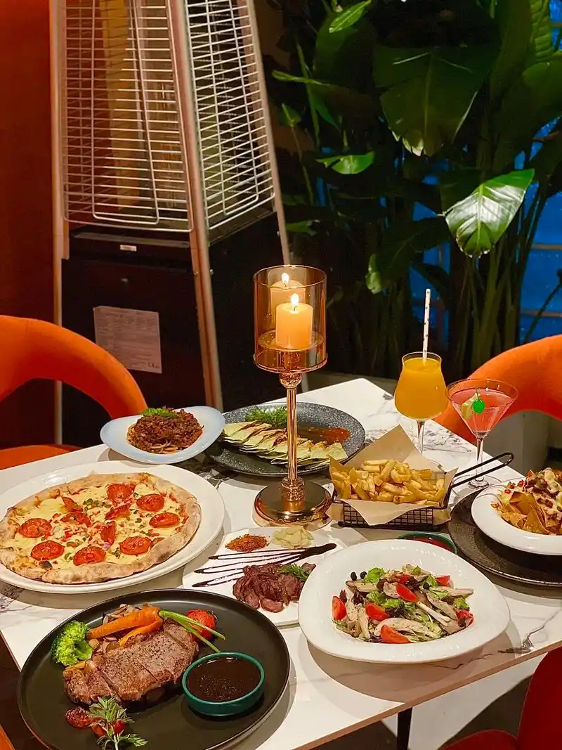 情人节晚餐在哪儿吃呢00.#氛围感餐厅打卡 #情人节约会餐厅 - 抖音