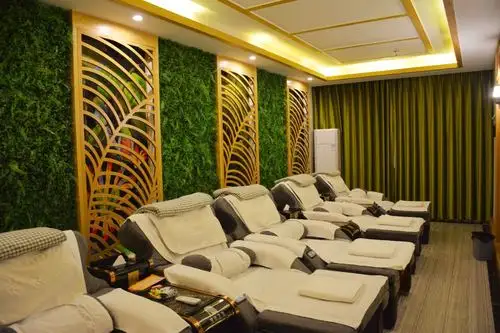 武穴新开了一家3000㎡泡温泉胜地还用得着大老远跑到咸宁去