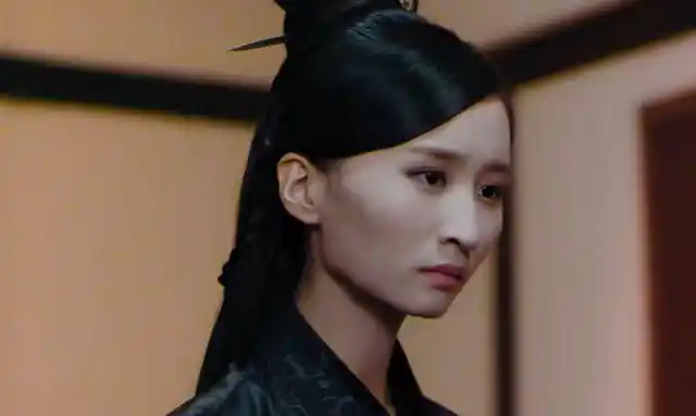 任嘉伦与聂欢曾在电视剧《通天狄仁杰》中都出演过角色,当时任嘉伦是