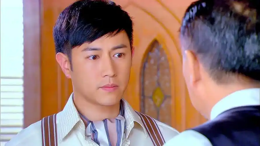 烽火佳人:杜允唐为了保住母亲的地位,竟答应父亲去娶佟毓婉!