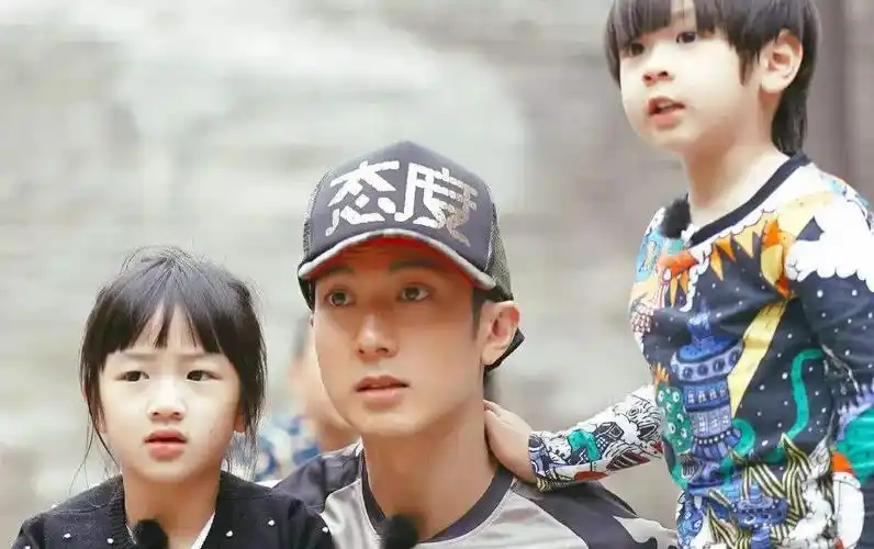 娱乐圈吴尊的新闻_盘点:娱乐圈结婚多年的明星,有钟汉良,吴尊,黄圣依