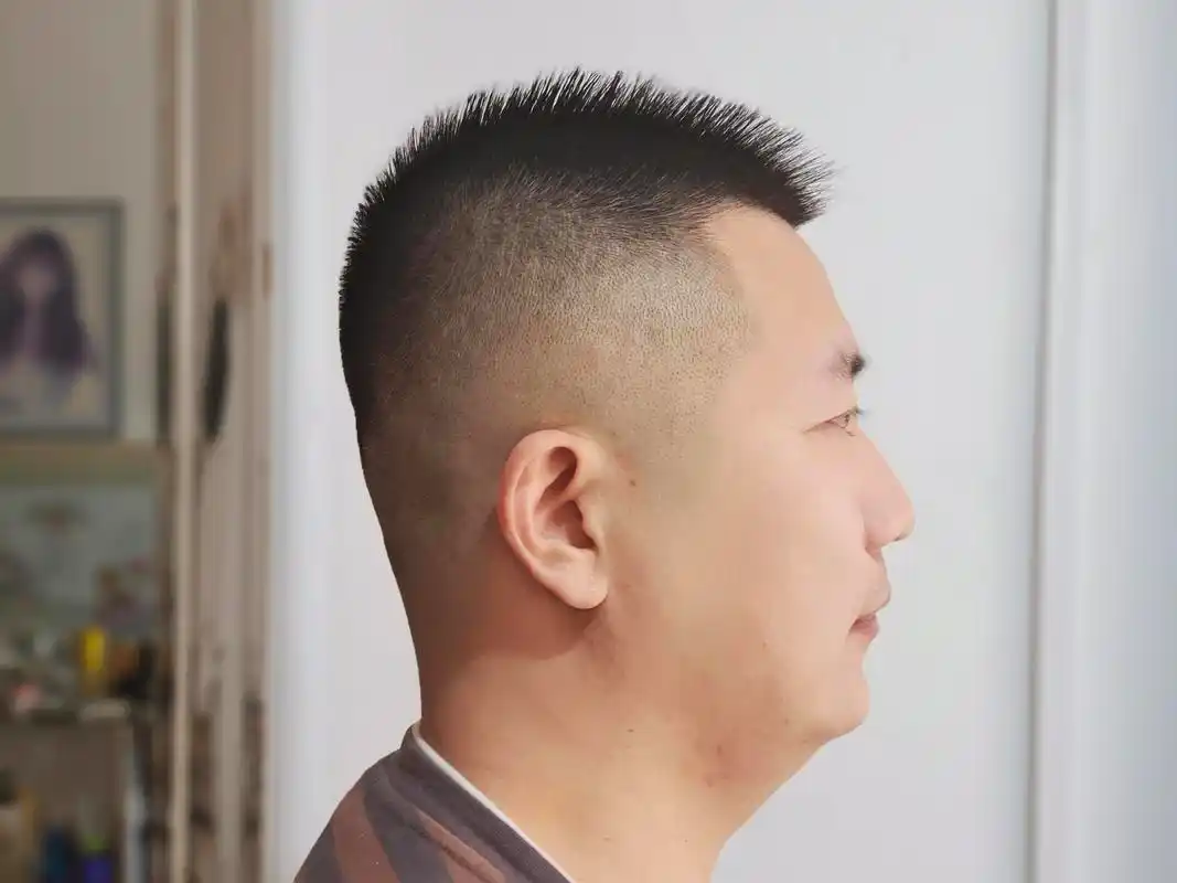 最具人气男士发型有哪些?这十几款少不了,简单时尚很炫酷