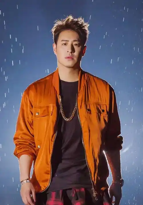 嘻哈小天王潘玮柏_父母_父亲_女生