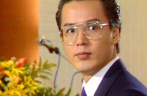 琼瑶小生林瑞阳,58岁再扮嫩,网友:这不会是跟张庭学的吧?