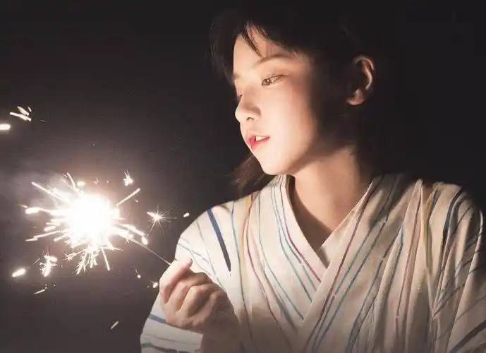 原来小时候qq头像就是她,从小美到大_认可_新人_公寓