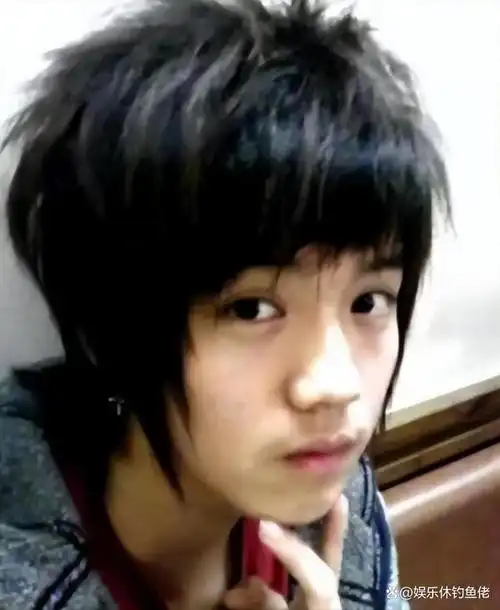 18岁黄渤忍了,18岁鹿晗也忍了,看到18岁的雷佳音我真忍不了了