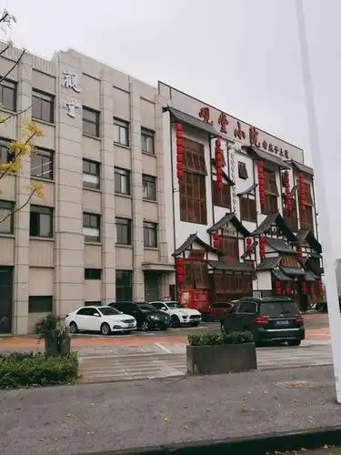 观堂小院(佘山店)-"人均倒是不高,有的菜很好吃,比如走地鸡,.