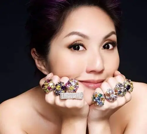 杨千嬅single歌词是什么意思 杨千嬅放不下的是什么