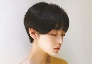 头发这么短露耳发型怎么梳不往前跑 露耳短发梳法不难还能兼顾修颜