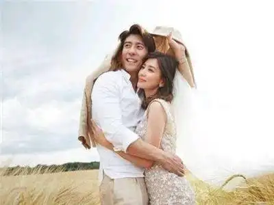 贾静雯结婚照图片