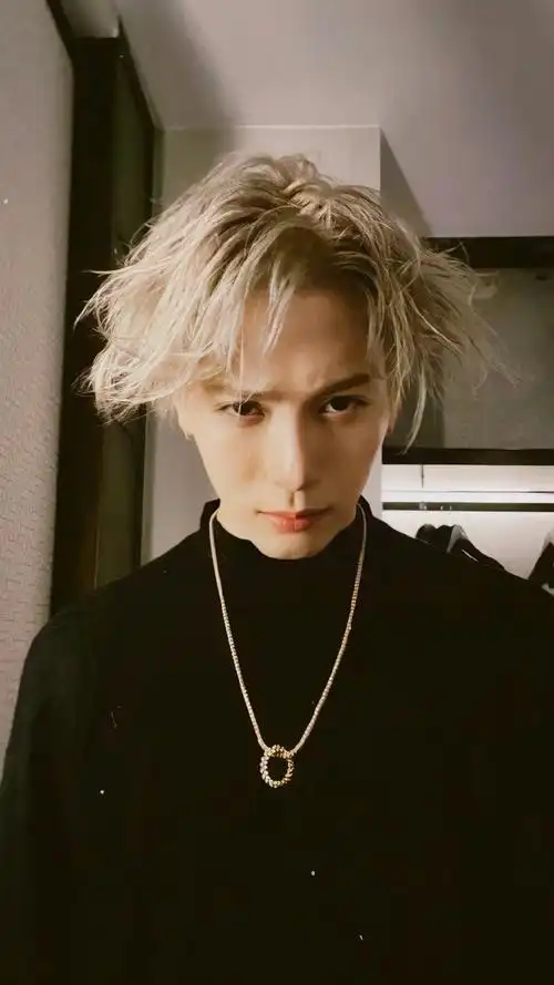 一些王嘉尔壁纸    #王嘉尔