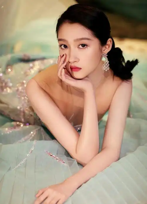 关晓彤这身材身高