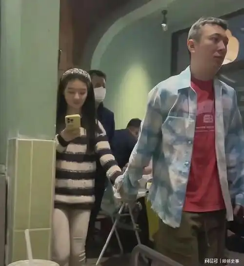 王思聪的现任女友小羽真的是人间清醒呀,当初两人在一起的时候