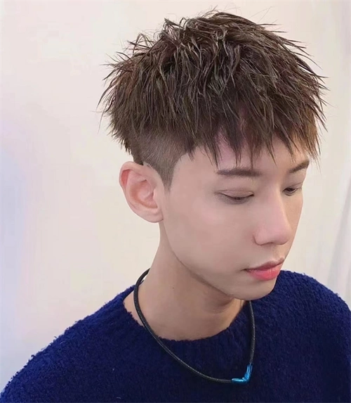 个性男生钢夹烫 酷飒男人味爆棚_男生烫发 - 美发站