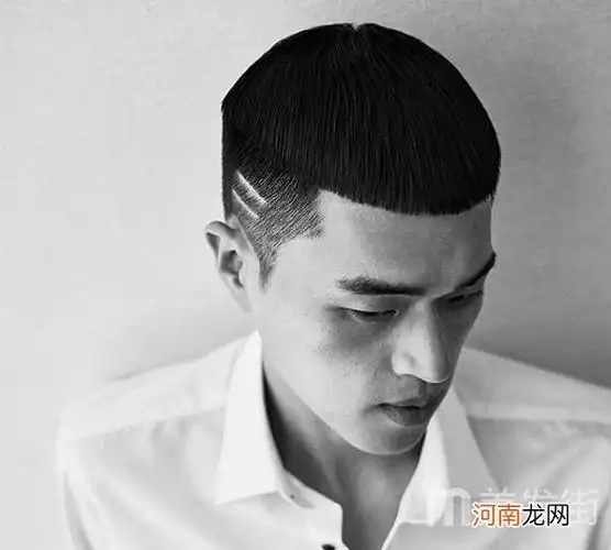 潮男发型短发 美发街25款两边剃光的最帅气发型