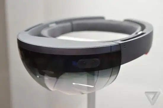 微软曝光全息眼镜hololens真机 但细节仍缺失