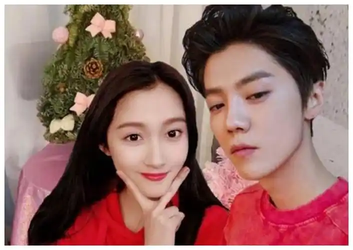 关晓彤|华晨宇|黄蓉_新浪新闻