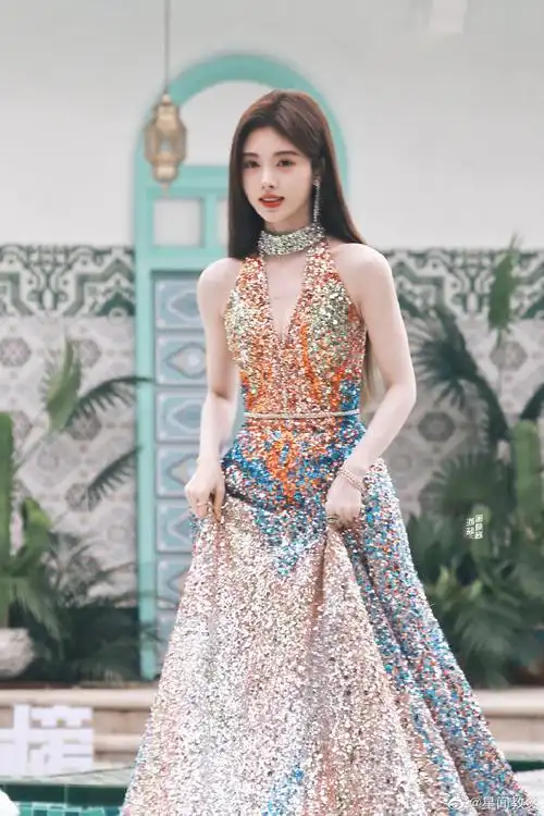 鞠婧祎红毯图##鞠婧祎红毯花絮图