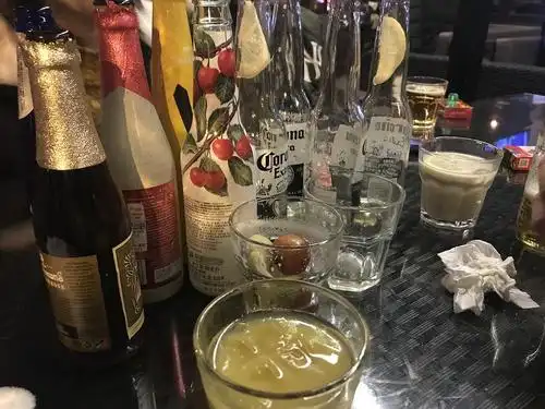 人家喝酒是怡情.我们喝酒是真喝. 无fuck可说 周末愉快