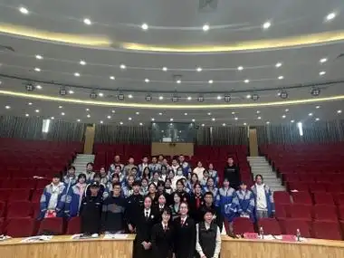 司法机关宣法进校园照亮青年前行远方记瑞安中学模拟法庭活动