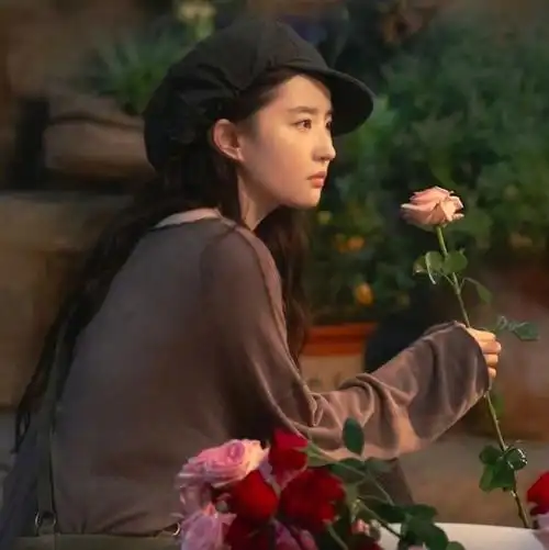 刘亦菲有哪些图适合做头像? - 知乎