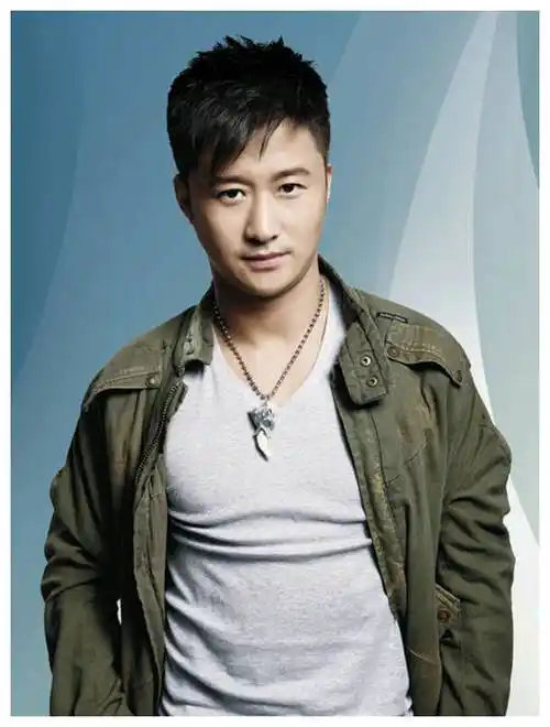 吴京穿军装才帅吗?当他换上古装之后,网友:想恋爱了_替身_演艺圈_观众