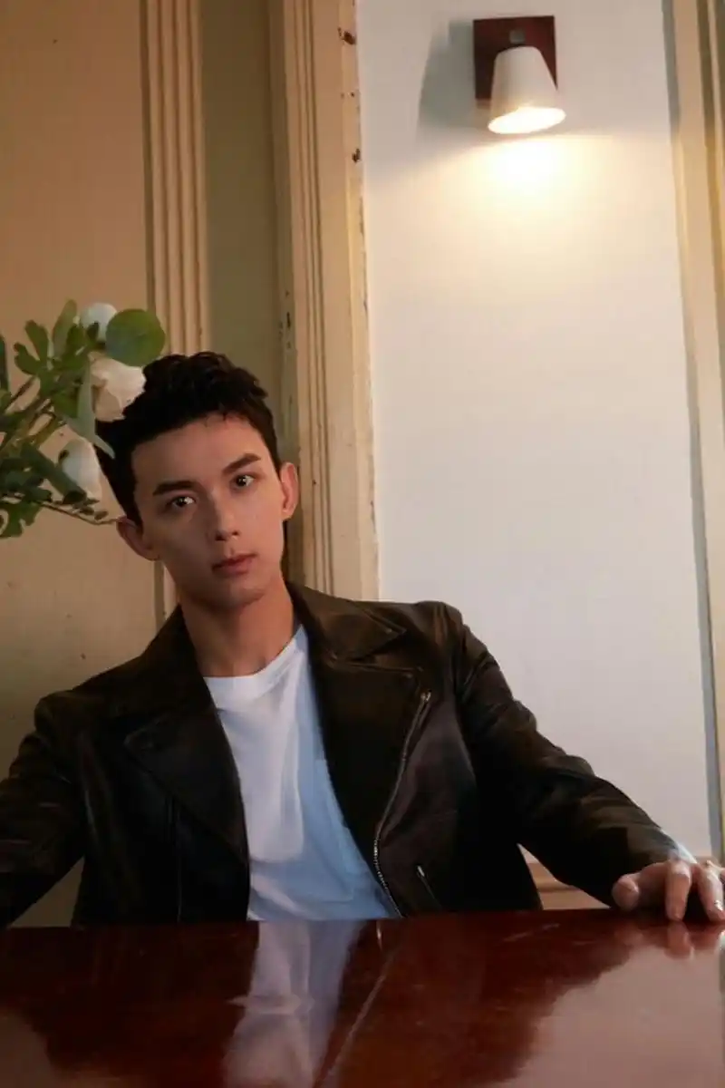 韩庚,刘宇,吴磊#微博电影之夜#造型图释出,又被帅到了!