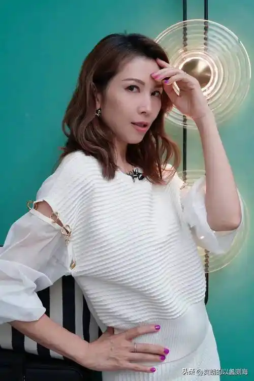 卓尔不群:蔡少芬_香港_满分_侵权