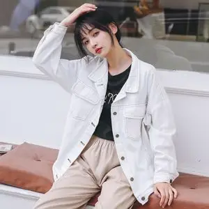 大牌牛仔服穿搭配什么批发