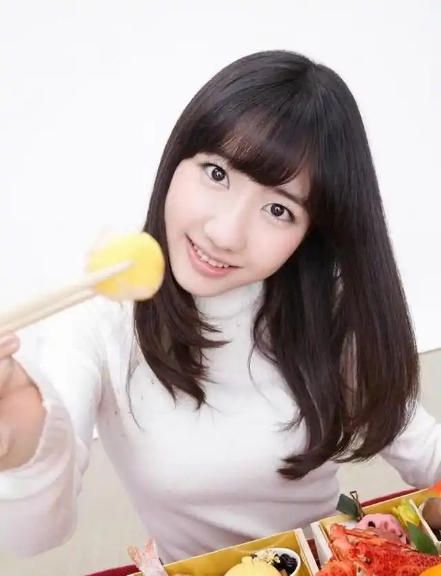 柏木由纪日韩嫩妹妹素颜上阵变吃货萌萌哒壁纸,天极图片为您提供性感