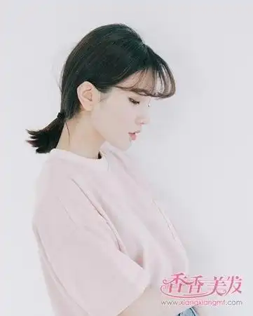 中短发发型,都是有好的发型给推荐的哦~女生空气刘海低扎马尾辫发型