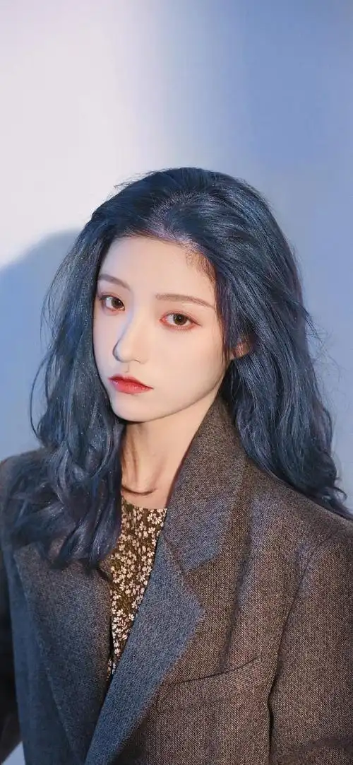 鱼从nazgulzhu转采于2021-04-27 23:23:37绝美网红美女高清手机壁纸女