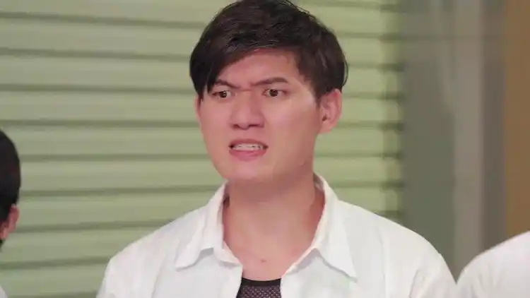 快乐酷宝:乐乐帮婷婷修好疾风豹王,婷婷帮乐乐解围