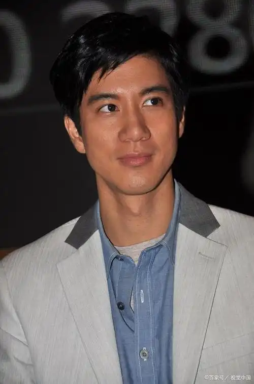 48岁王力宏生图!这个年纪状态也太好了吧,还是那么年轻帅气!