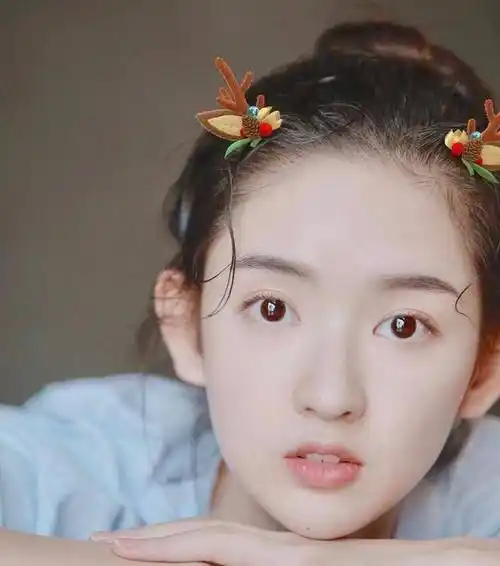 王玉雯又被传因戏生情,曾与刘昊然肖战闹绯闻,恋爱脑不是好事_因为