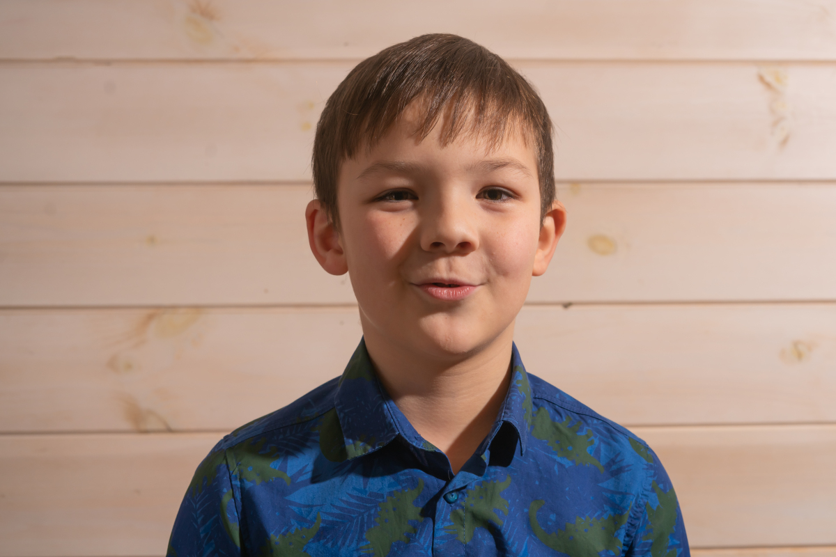 让孩子学会微笑,跟争高分一样重要 社会是一群群的