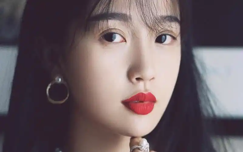 虞书欣魅力性感写真图片桌面壁纸高清大图预览1920x1200_大陆明星下载