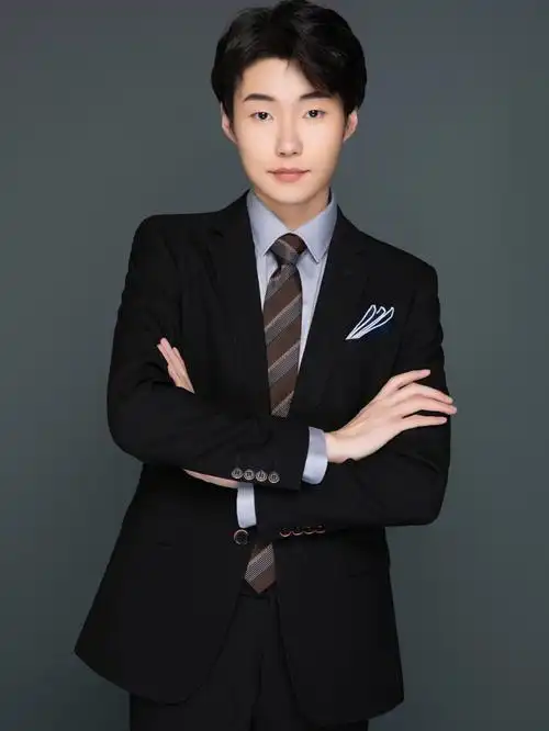 男士形象照超帅职场形象照穿搭简历加分