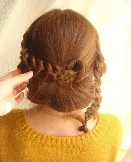 适合50岁女士的精致盘发教程