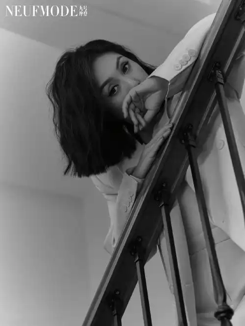 杨千嬅九号摩登封面