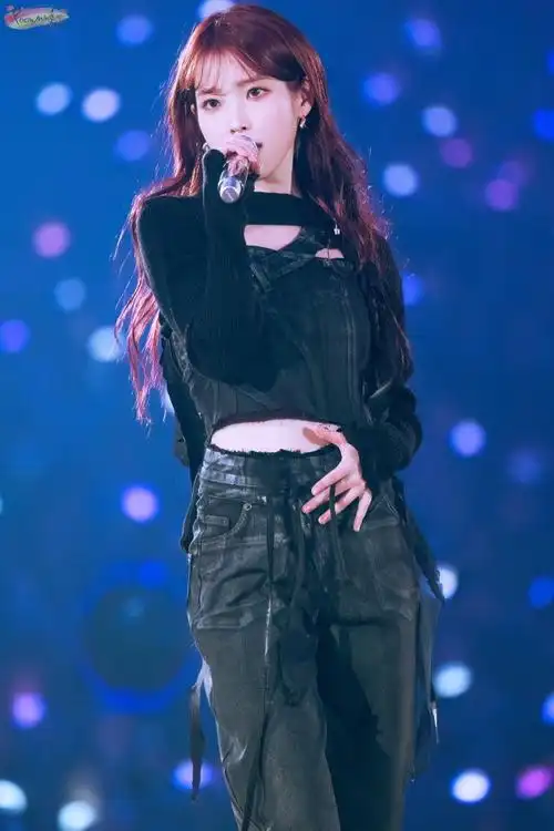 240316 iu世巡首尔站 高清饭拍      【cr:logo 】  #iu演唱会#99